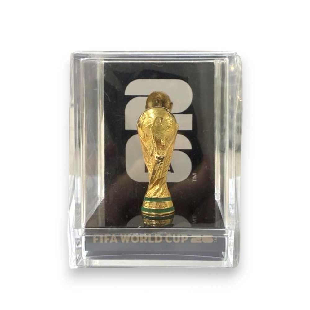 FIFA ワールドカップ 2026 3D トロフィーレプリカ ディスプレイ付き